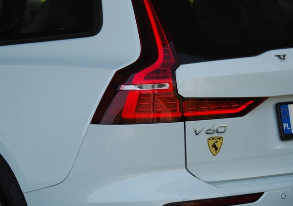 Volvo V60 cena 91900 przebieg: 75000, rok produkcji 2019 z Poznań małe 704